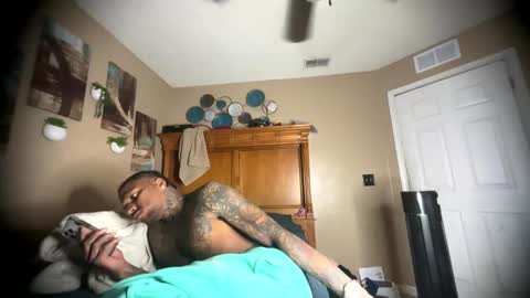 Snapshot of daddyjanimal chatting on May 8, 3:12 am sexy tatted king bbc online show from May 8, 3:12 am