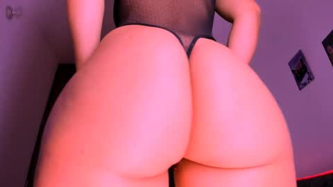 Creamy online show from March 2, 9:53 am