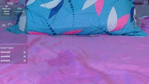 Snapshot of daddys_little_princesss chatting on April 3, 8:12 am Antonella online show from April 3, 8:12 am