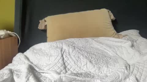 Snapshot of daddysfatcockmeat chatting on November 3, 12:28 pm daddysfatcockmeat online show from November 3, 12:28 pm