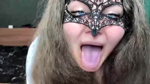 daddysgirl9978 online show from April 11, 7:45 am