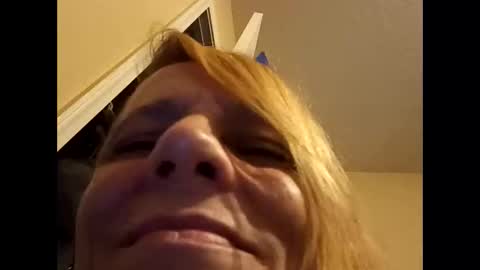 Snapshot of daddysmasterpiece19751973 chatting on November 2, 8:28 am daddysmasterpiece19751973 online show from November 2, 8:28 am