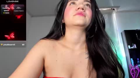Snapshot of daddyspetite_ chatting on March 18, 4:54 pm Lili online show from March 18, 4:54 pm
