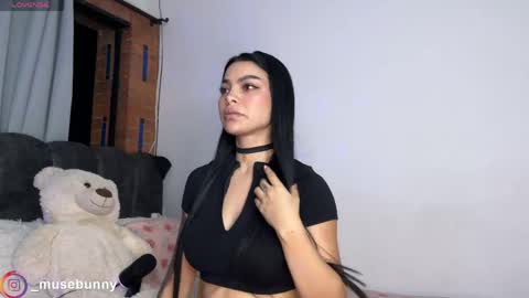 Snapshot of daddysweeeetbody chatting on June 7, 1:10 am Sophie online show from June 7, 1:10 am