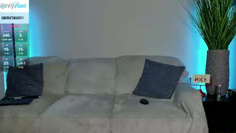 Snapshot of daddyxxluna chatting on October 5, 1:59 am ConstructionDaddy and Lady Luna online show from October 5, 1:59 am