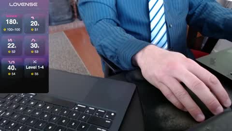 Snapshot of dadssecret69 chatting on April 23, 4:53 pm DadsSecret online show from April 23, 4:53 pm