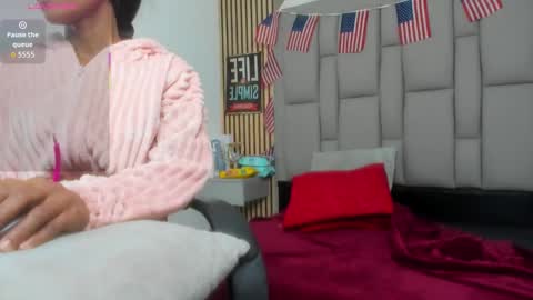 Snapshot of daffnelewis chatting on September 11, 11:21 am daffnelewis online show from September 11, 11:21 am