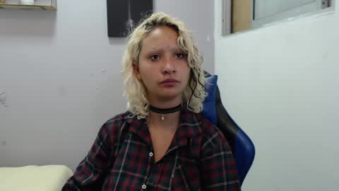 Dafne online show from April 10, 12:54 pm