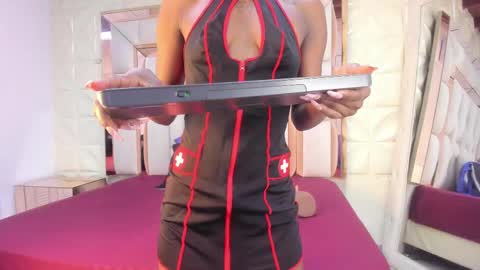 Dafnee online show from October 27, 12:53 pm