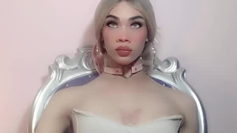 dafnne_dirty online show from February 26, 3:21 am