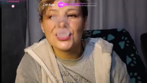 Snapshot of dagny_jo chatting on February 6, 3:27 am Lulu online show from February 6, 3:27 am