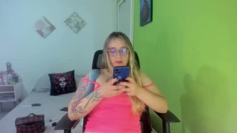 Snapshot of dahia888 chatting on October 20, 5:52 am Dahia online show from October 20, 5:52 am