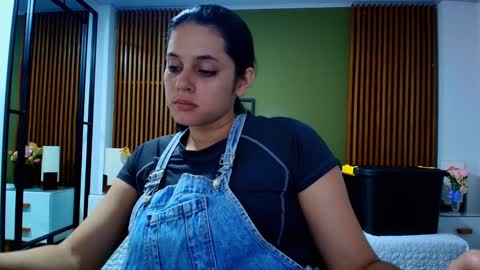  Dahiana  online show from January 31, 7:40 pm