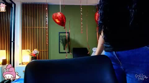  Dahiana  online show from February 10, 7:49 pm