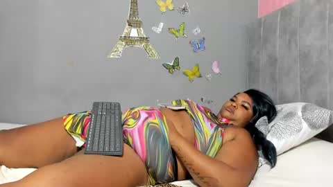 Snapshot of dahianajoss chatting on February 17, 1:21 pm Ebony Sex Dahian online show from February 17, 1:21 pm