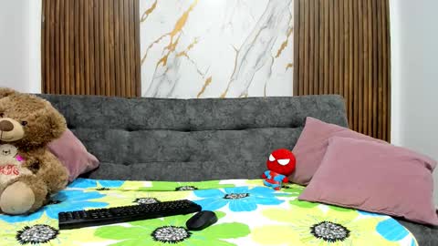 dahianaroa online show from March 1, 1:13 pm