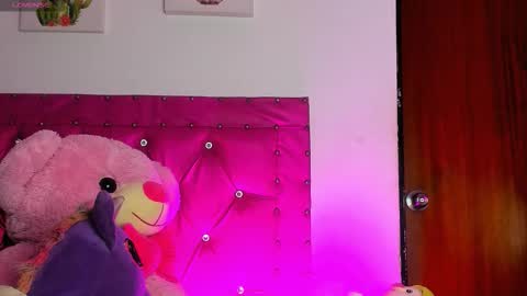    online show from September 11, 8:03 am