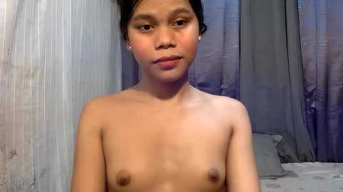 Snapshot of dahlia_vivienne chatting on March 11, 11:38 am yourgirlydahlia online show from March 11, 11:38 am