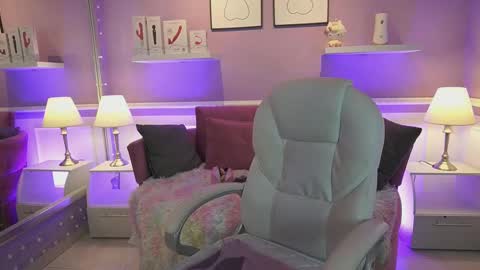 Dahlia Grey online show from November 13, 11:42 am