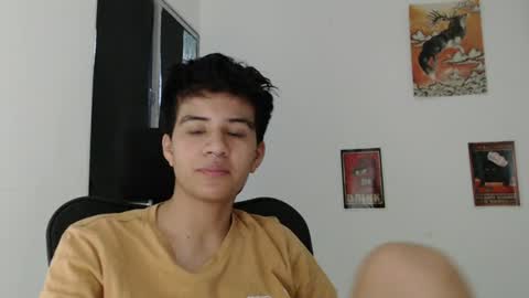 Snapshot of dahliarios chatting on July 16, 10:49 pm lorena online show from July 16, 10:49 pm