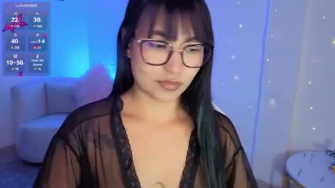 Nicole online show from August 9, 9:09 pm