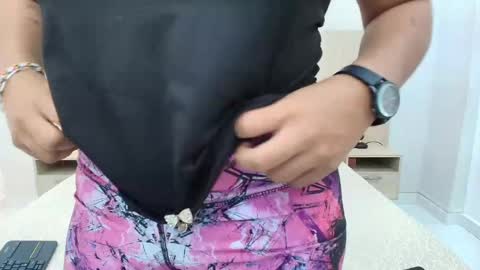 Snapshot of daia_vega chatting on April 15, 9:26 pm Daia Vega online show from April 15, 9:26 pm