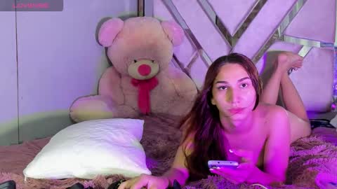 Snapshot of daicell_juliana chatting on November 7, 6:13 am daicell juliana online show from November 7, 6:13 am