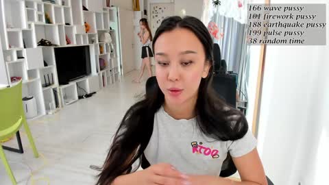 Snapshot of daily_love chatting on November 2, 8:17 am daily_love online show from November 2, 8:17 am