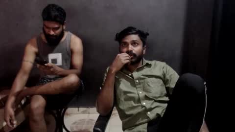 indian guys online show from April 3, 1:53 pm