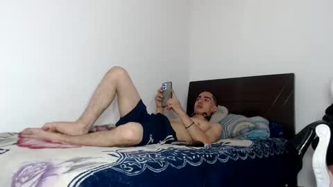 Snapshot of daimondolce chatting on March 9, 10:30 am Daniel y Camilo online show from March 9, 10:30 am