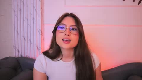 Lauren            online show from December 19, 3:57 am