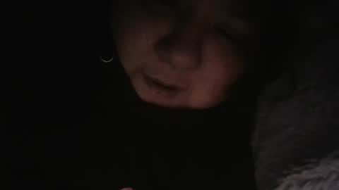 Snapshot of daisnconfusion_ chatting on January 16, 3:45 am daisnconfusion_ online show from January 16, 3:45 am