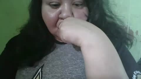 Snapshot of daisnconfusion_ chatting on February 6, 4:36 pm daisnconfusion_ online show from February 6, 4:36 pm