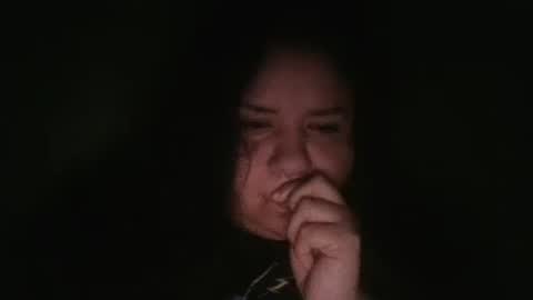 Snapshot of daisnconfusion_ chatting on February 12, 3:18 am daisnconfusion_ online show from February 12, 3:18 am