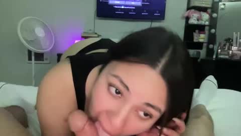 Snapshot of daisy0uo chatting on February 26, 6:26 am Cc online show from February 26, 6:26 am