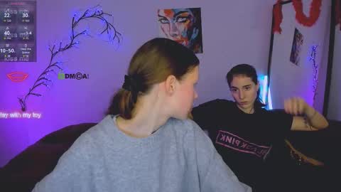 daisy online show from December 5, 8:05 pm