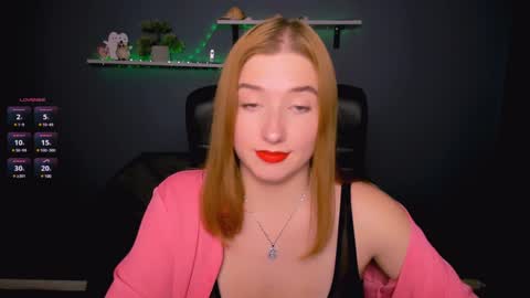 Little Di online show from December 11, 5:00 am