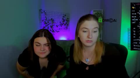 Little Di online show from September 16, 8:43 pm