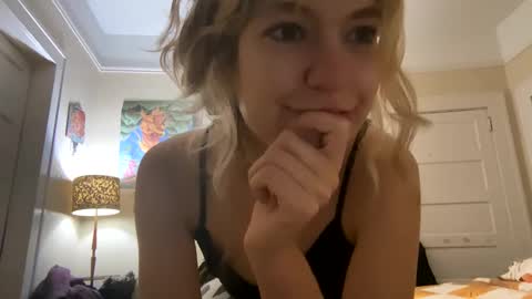 Snapshot of daisybaby699 chatting on January 14, 9:13 am DaisyB3 online show from January 14, 9:13 am