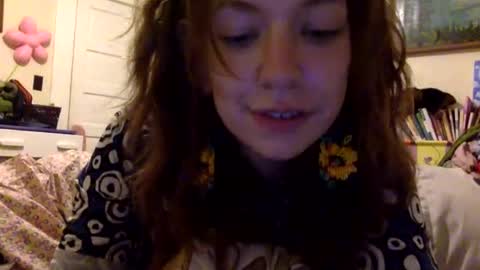 Snapshot of daisybaby699 chatting on September 21, 6:26 am DaisyB3 online show from September 21, 6:26 am