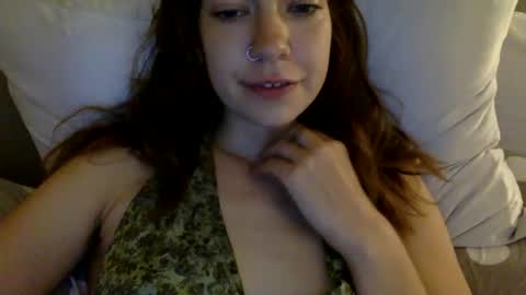 Snapshot of daisybaby699 chatting on October 16, 7:15 pm DaisyB3 online show from October 16, 7:15 pm
