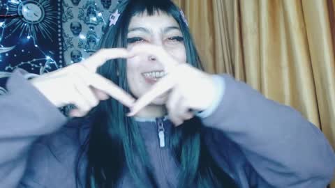    --  -- help me reach 100 hands up  online show from January 18, 4:48 am