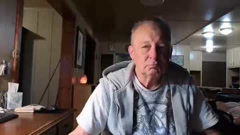 Snapshot of dakit2 chatting on November 21, 2:38 pm dakit online show from November 21, 2:38 pm