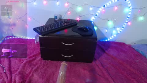 Snapshot of dakkotta_curvy chatting on December 29, 8:11 am VALENTINA online show from December 29, 8:11 am