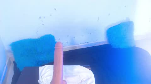 Snapshot of dakkotta_curvy chatting on September 22, 6:59 am VALENTINA online show from September 22, 6:59 am