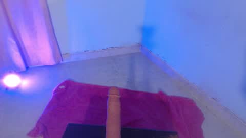 Snapshot of dakkotta_curvy chatting on October 28, 7:56 am VALENTINA online show from October 28, 7:56 am