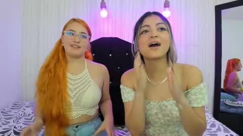 Snapshot of dakota_alice chatting on February 21, 2:39 am Dakota and Valerie online show from February 21, 2:39 am