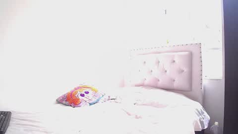 Dakota and Aron online show from December 28, 6:29 pm