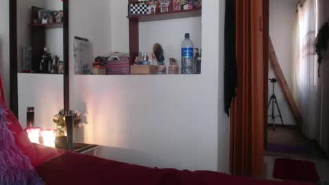   Dakota  online show from February 3, 6:39 pm