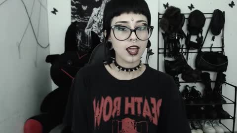 dakota online show from February 5, 3:44 am